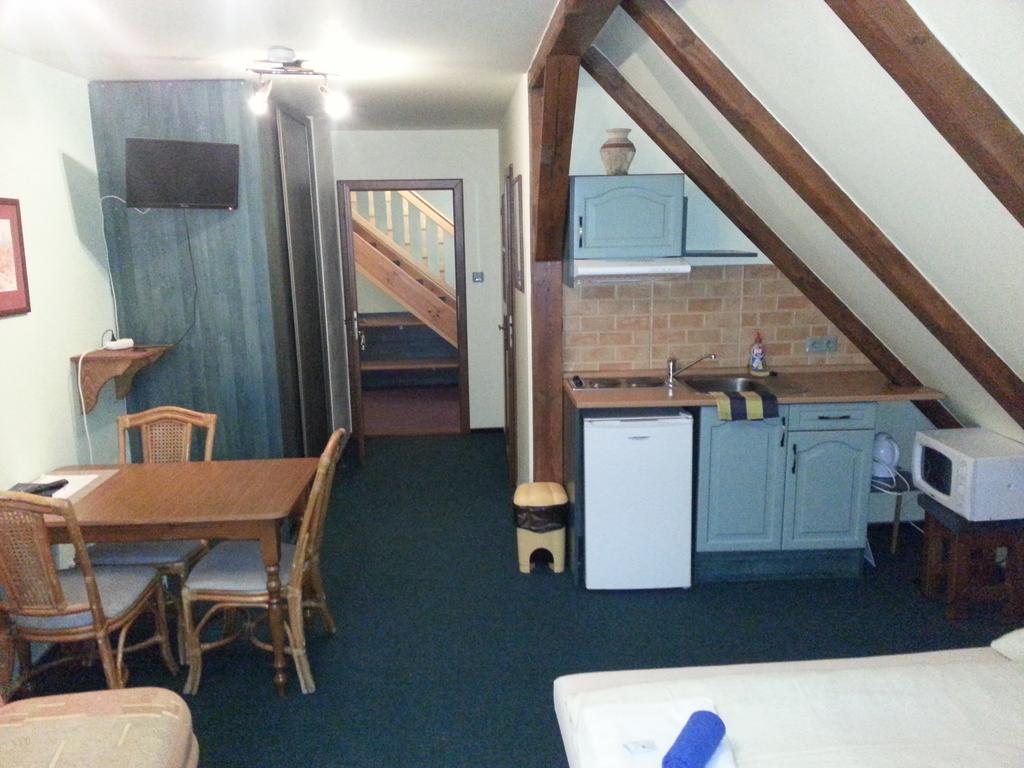 Pension Roky Рокицани Экстерьер фото